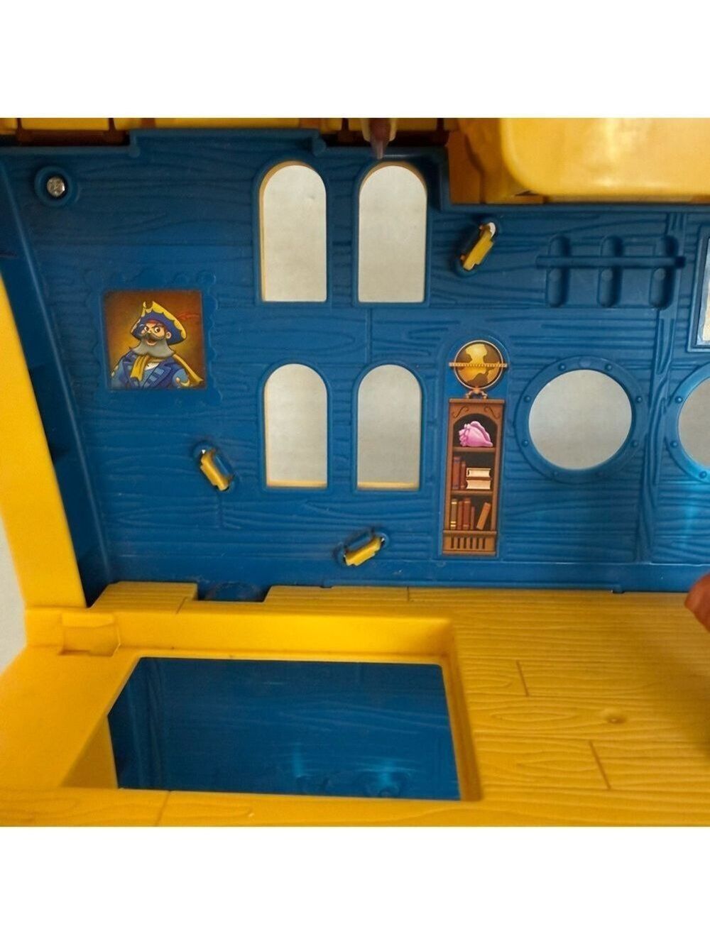 Fisher-Price Disney Jake and the Never Land Pirates Mighty Colossus Ship Boat - Picture 10 of 17